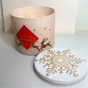 Bath & Body Works TIS THE SEASON 3 wick Candle with ceramic SNOWFLAKE LID